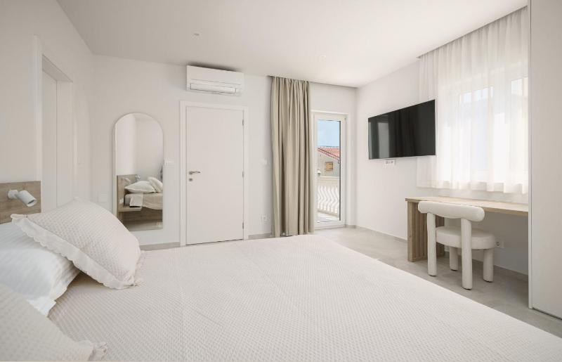 Apartments Bianca Vodice - image 44