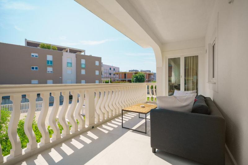 Apartments Bianca Vodice - image 10