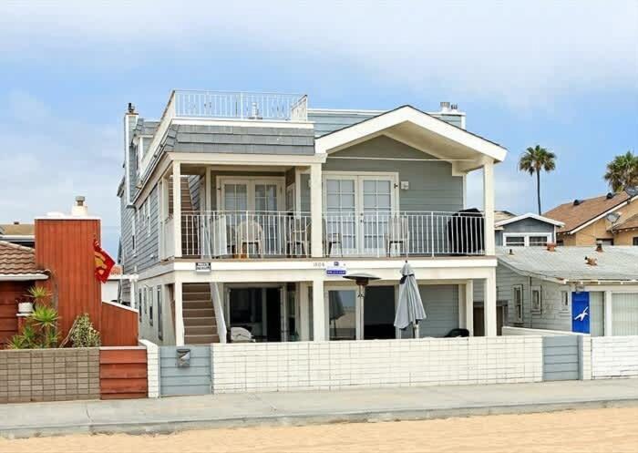 8-Bedroom Beachfront Triplex – Ideal for Extended apts - image 40