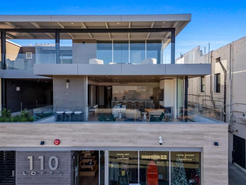 Elevated Coastal Living - Modern 3BR condo - image 27