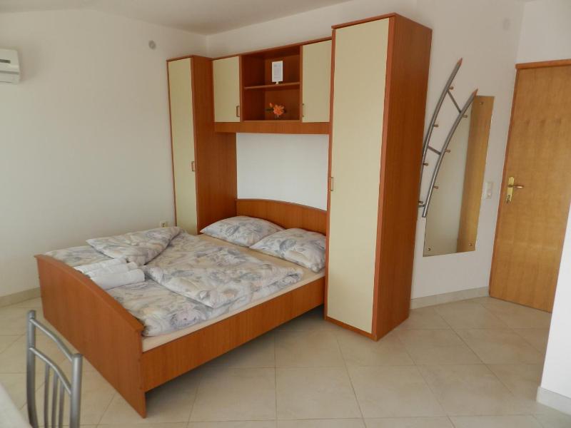 Apartment in Malinska I - image 2