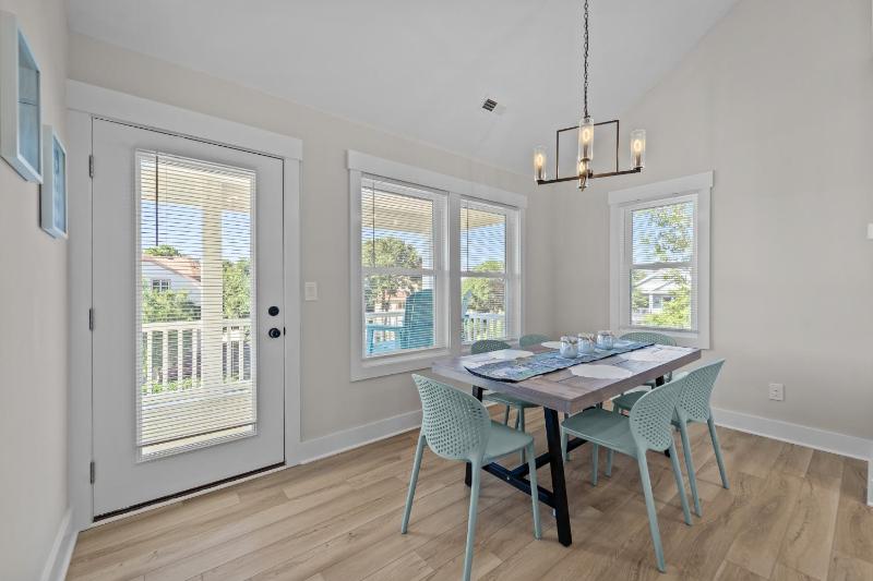1541 - Birdie Beach Bungalow - image 36
