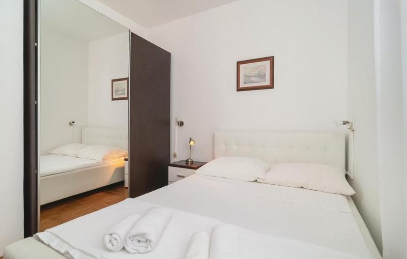 Family friendly house with a swimming pool Splitska Brac - 25269 - image 26