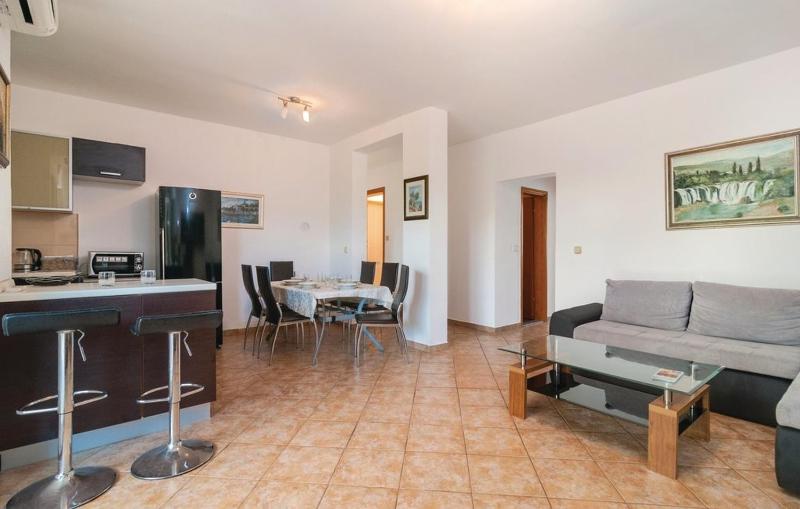 Family friendly house with a swimming pool Splitska Brac - 25269 - image 23