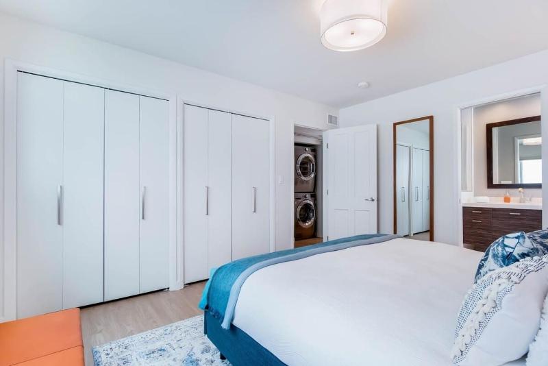 1225 Marine - Balboa Island Beauty – Updated Upper Unit Retreat - image 26
