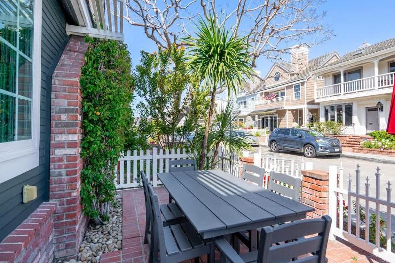 223 Agate - Enchanting Balboa Island 4bdr - image 42