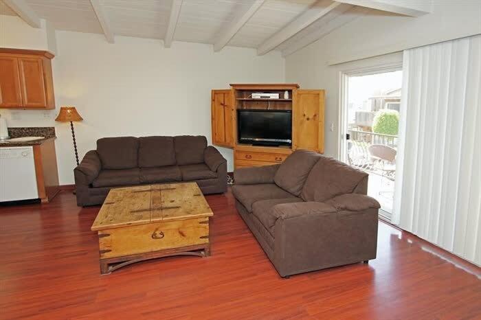 Location! Walk to beach grocery restaurants- home - image 13