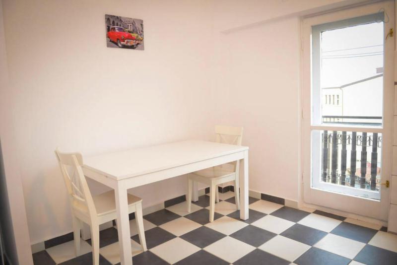 Bucharest Last Minute Accommodation - image 5