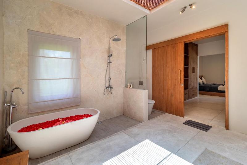 Tropical 3BR Pool Villa Near Canggu Hotspots - image 27