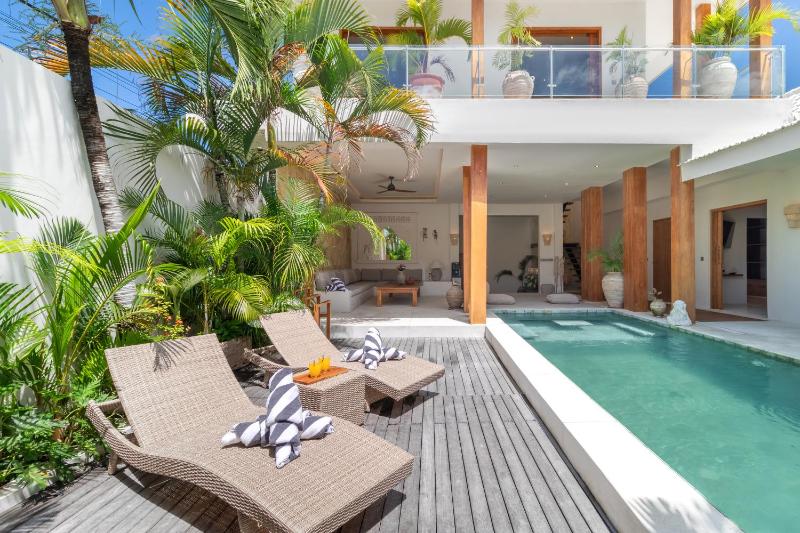 Tropical 3BR Pool Villa Near Canggu Hotspots - image 46
