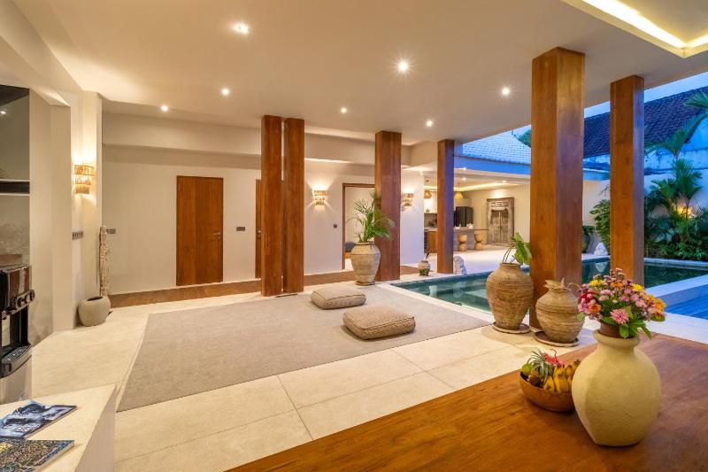 Tropical 3BR Pool Villa Near Canggu Hotspots - image 11