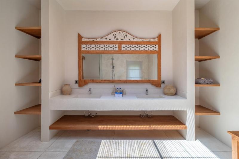 Tropical 3BR Pool Villa Near Canggu Hotspots - image 50