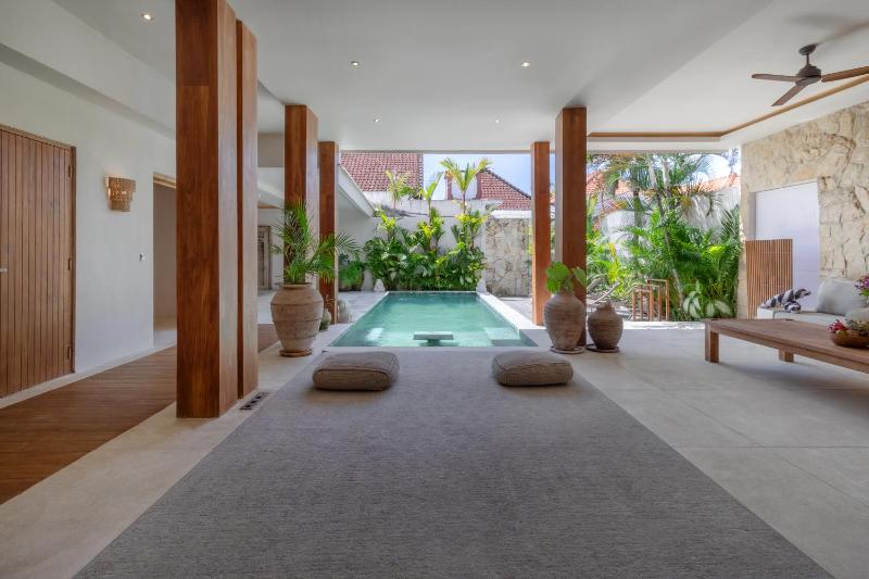 Tropical 3BR Pool Villa Near Canggu Hotspots - image 31