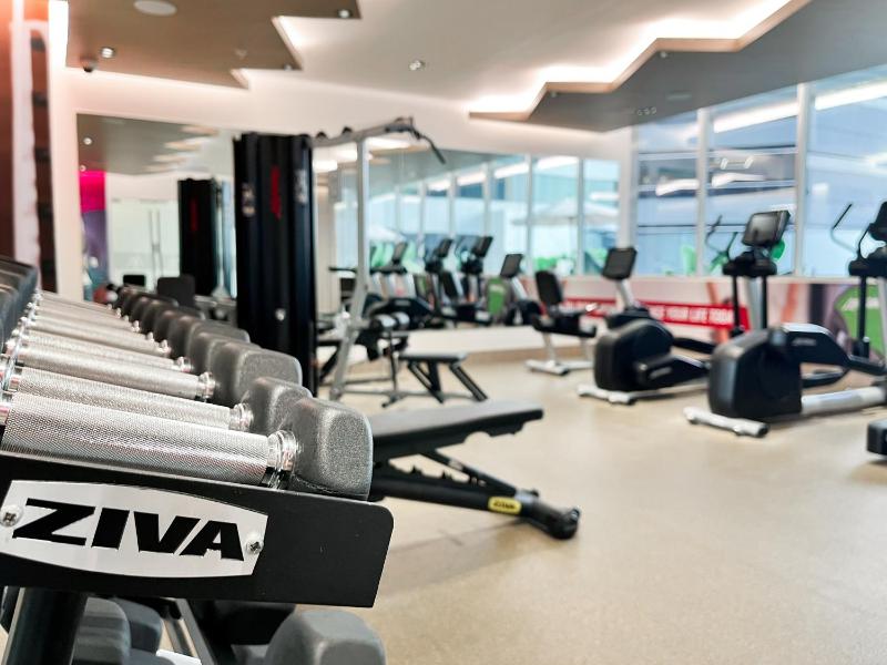 Depa de lujo con piscina y GYM cerca al Mall San Marino - image 10