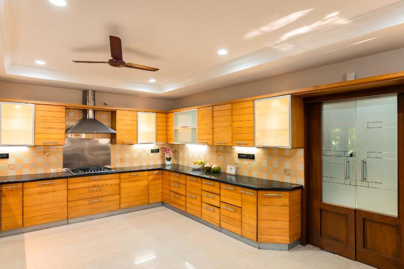 ELIVAAS Valiyaveetil Mansion 5BHK With Pvt Pool - image 17