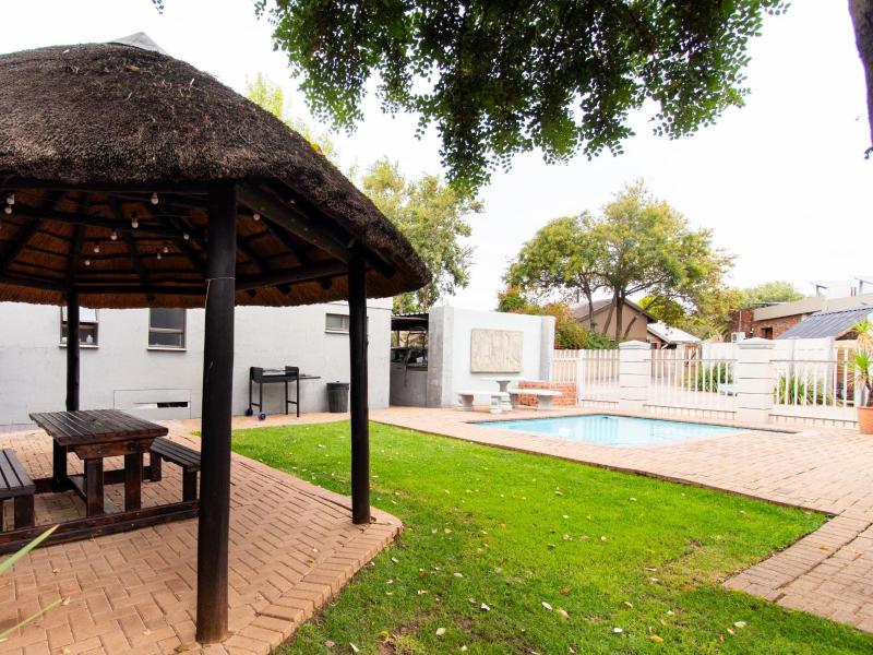 Andela Guesthouse - image 14