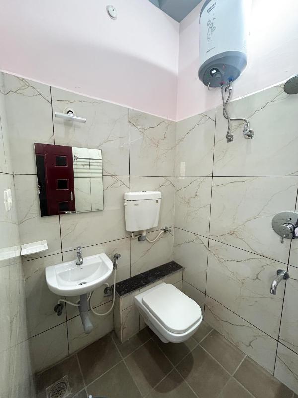 Asoka White Town Homestay - image 6