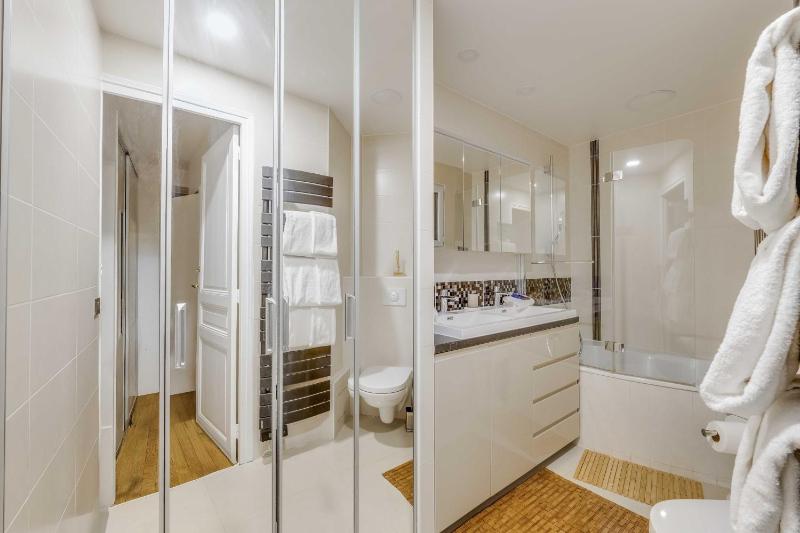 Family apt - 4BDR 8P - Arc de Triomphe - image 10