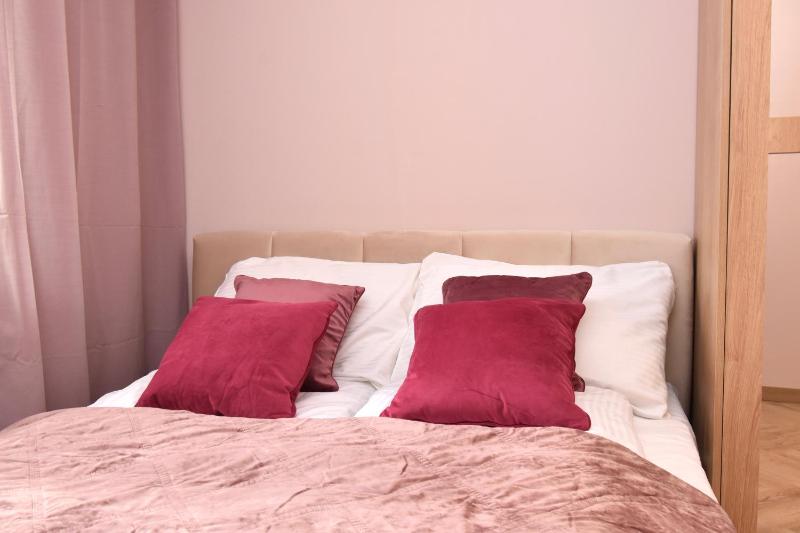 TOTU HOME Baltic Comfort Apartment Bohaterów Starówki Warszawskiej 14 - image 12