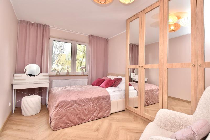 TOTU HOME Baltic Comfort Apartment Bohaterów Starówki Warszawskiej 14 - image 13