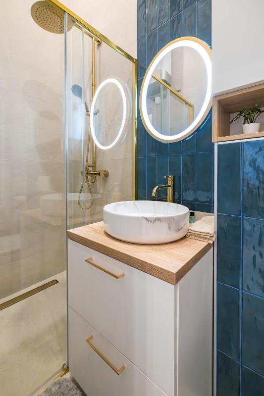 Broadway Suite N14 - image 16