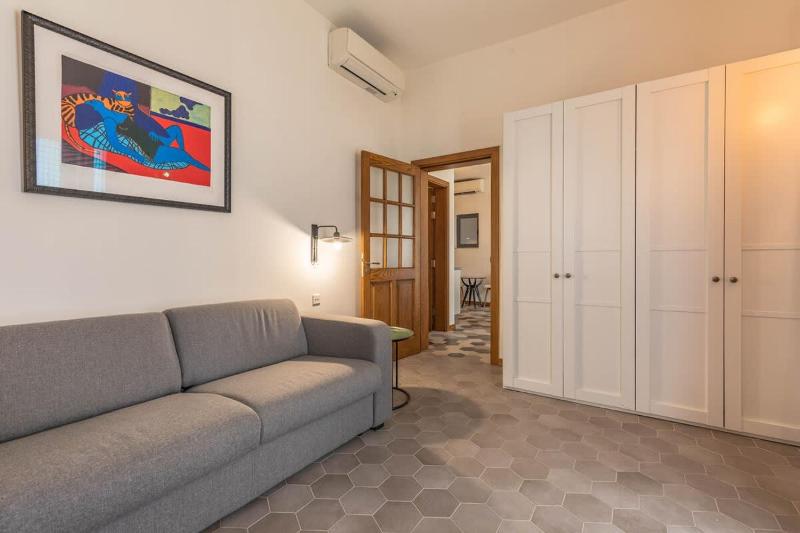 Valletta Two Bedroom Apartment Close To The Sea - image 2