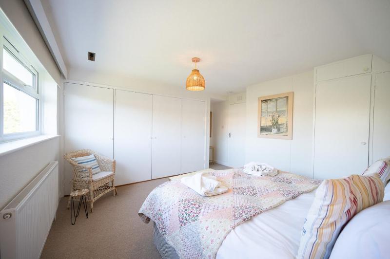 5 Church Close (3 guests) Aldeburgh - image 6