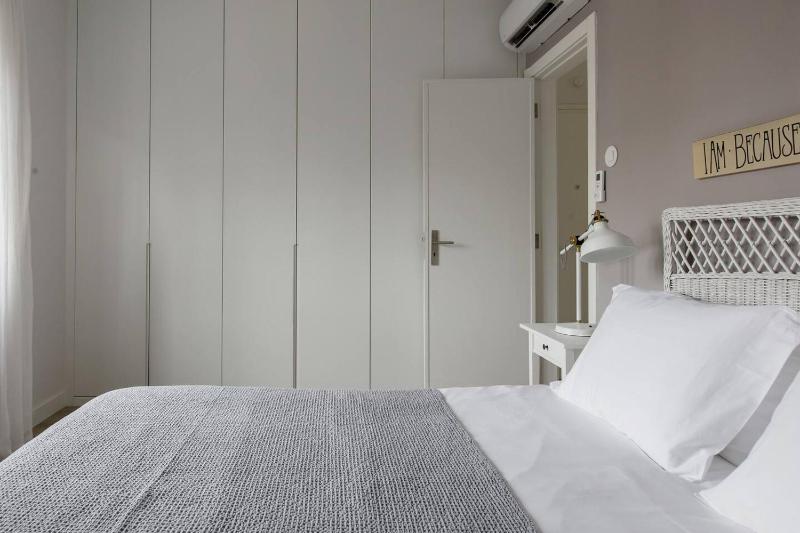 Cozy apartment with terrace - 20 min to Lisbon - image 16