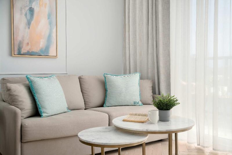 Modern Apartment with Parking and Balcony Close to the Beach by Noclegi Renters - image 1