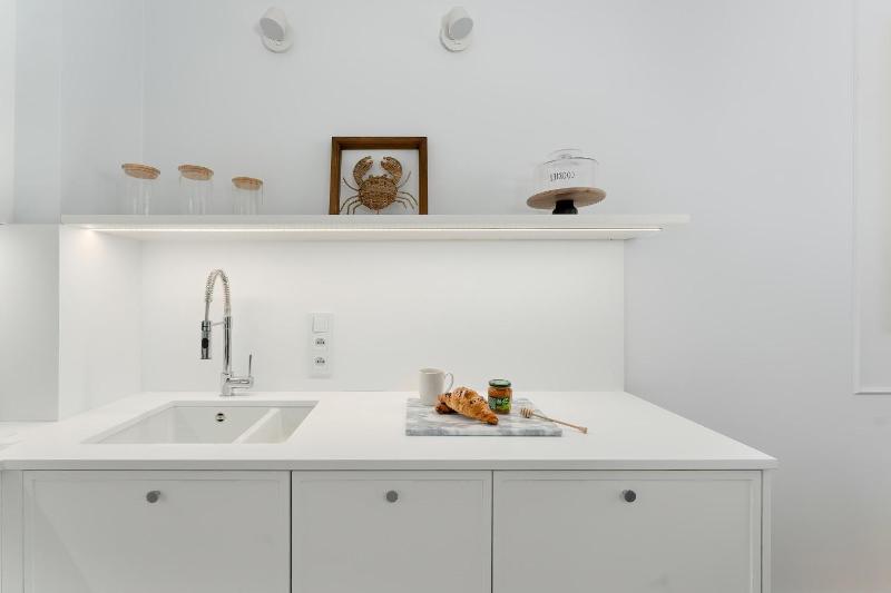Modern Apartment with Parking and Balcony Close to the Beach by Noclegi Renters - image 16