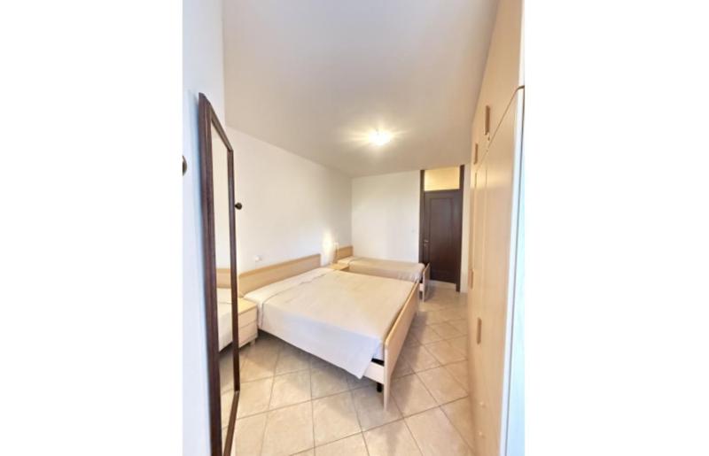 Beachside and equipped apartment - image 7