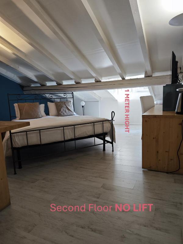 Fontana Rooms - image 43