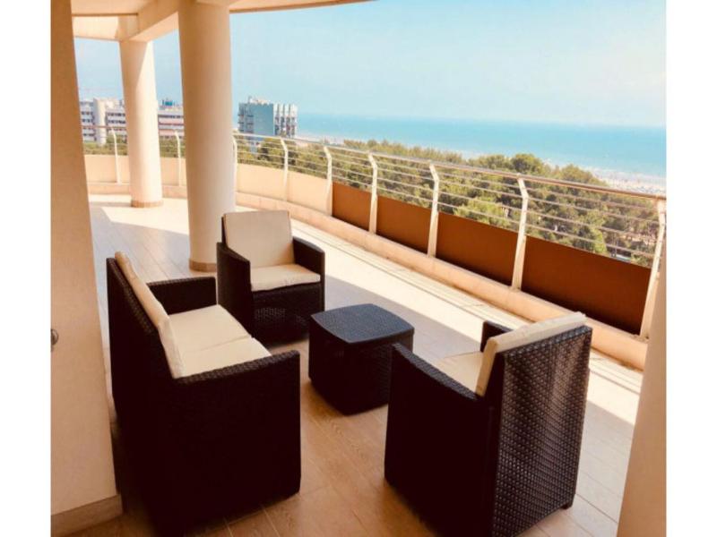 Luxury accommodation with panoramic terrace - image 10