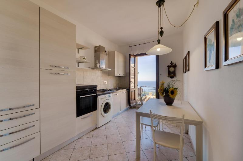 Vista su Montecristo - Goelba - image 15