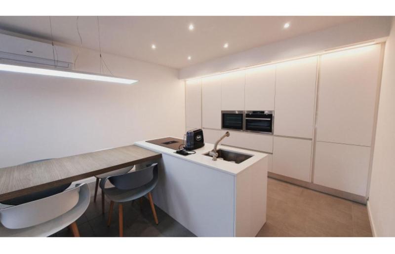 Stylish flat for a perfect getaway - image 7