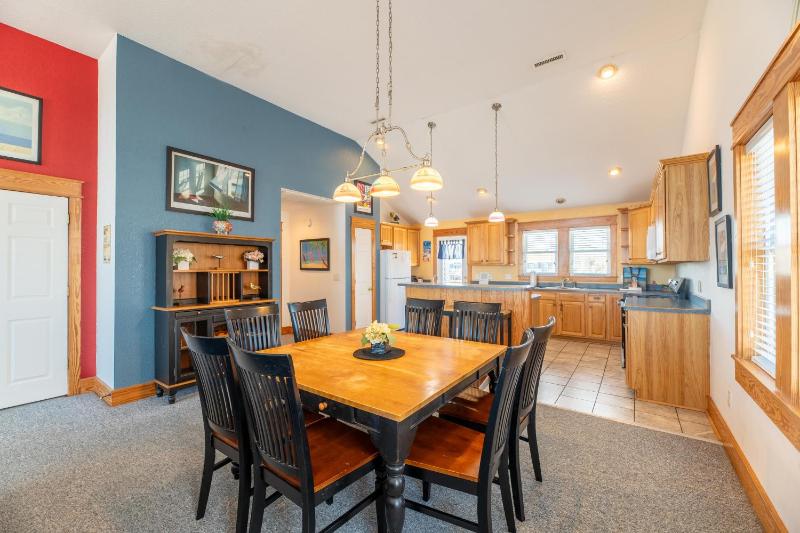 Island Time - NH MP 11 50 Ft to Beach Elevator Pool Free Pool Heat Hot Tub Pets OK YR Flex - image 8