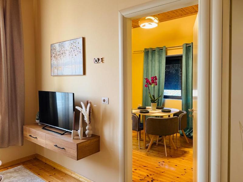 Luxury Villa in Gjuhadol - image 10