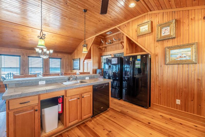 Big Mamma's - Nags Head MP 11 Oceanfront Ocean View Elevator Pool Hot Tub Pets OK - image 26