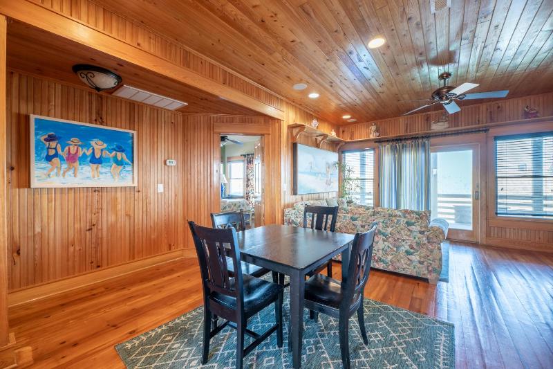 Big Mamma's - Nags Head MP 11 Oceanfront Ocean View Elevator Pool Hot Tub Pets OK - image 6