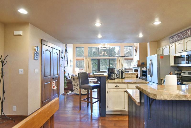 VP104 - Village Point Buffalo Townhome - image 37