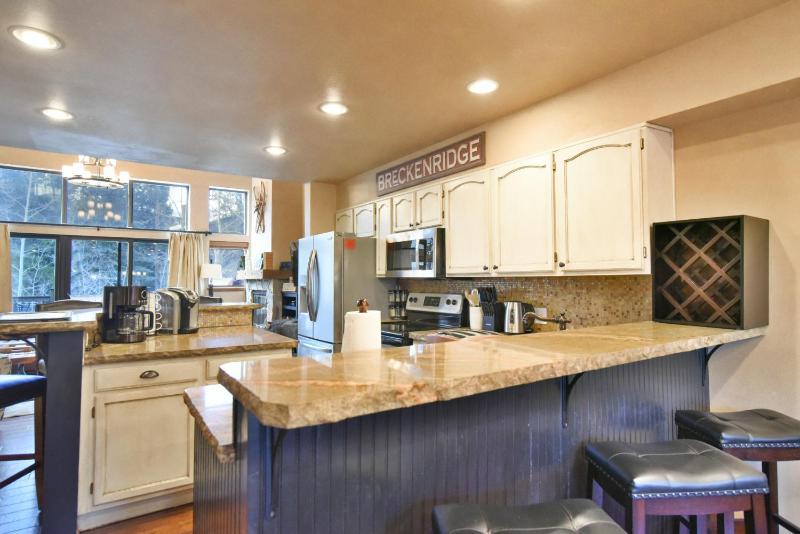 VP104 - Village Point Buffalo Townhome - image 8