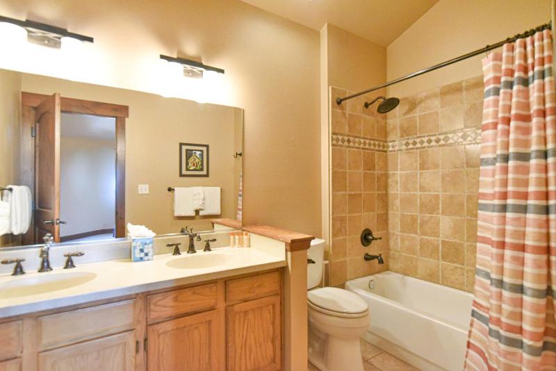 VP104 - Village Point Buffalo Townhome - image 17