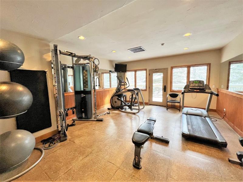 RB205 - River Bend 205 Liftside Condo - image 14