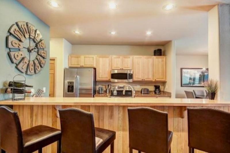 TP33 - Tall Pines Superchair Townhome - image 20