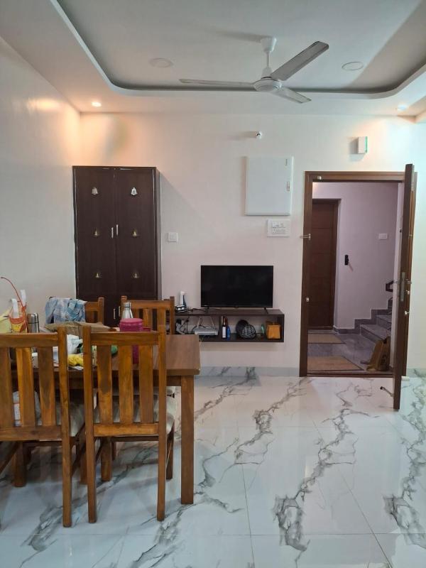 SUMATHY GIRLS HOSTEl - image 1