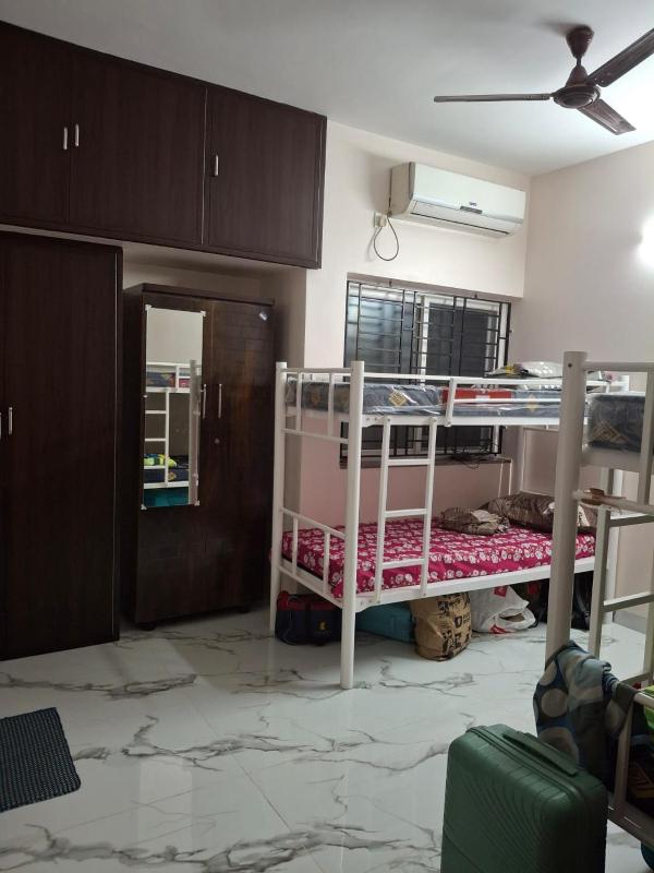 SUMATHY GIRLS HOSTEl - image 2