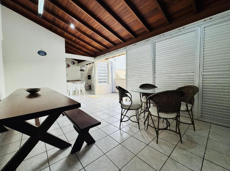Casa dos Golfinhos a 100 metros da Praia de Palmas casa individual com 3 quartos. - image 15