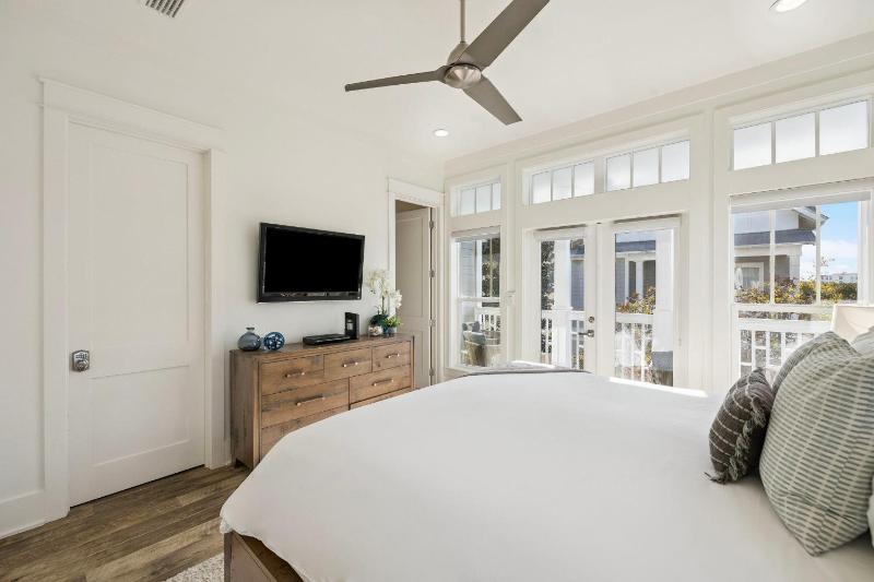 Casa Del Mar by 30A Escapes - image 9