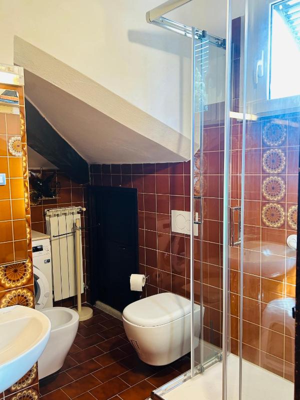 La Dimora del Sole -New Bathroom- by 5TR Apartments - image 11