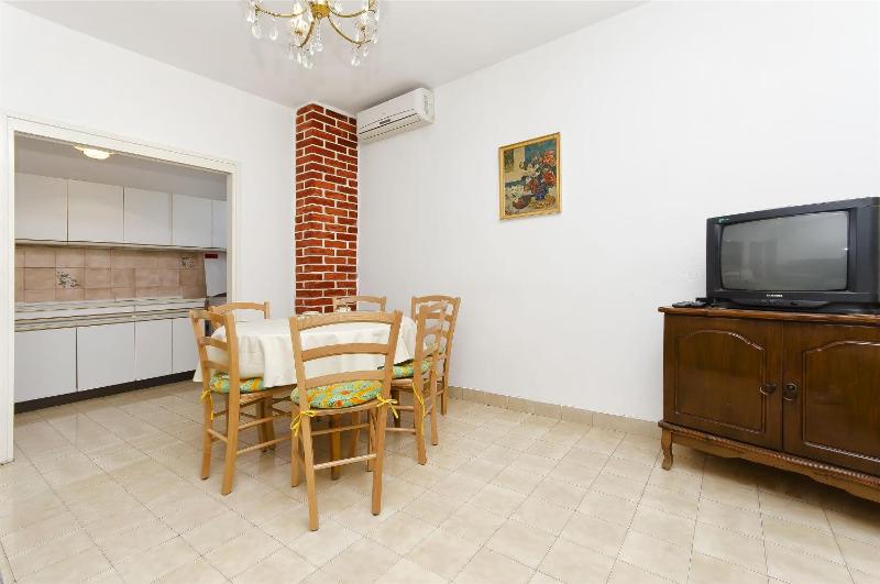 Apartment Niko - image 9